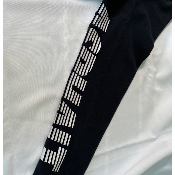 AYC Asphalt Yacht Club Crewneck Sleeve Spell Out Sweatshirt Black Men’s Sz. S - Picture 6 of 7